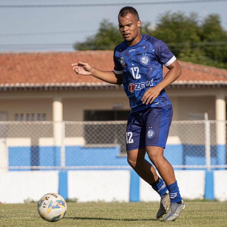 Anderson Cachorrão, volante do Oeirense, à época no Iguatu