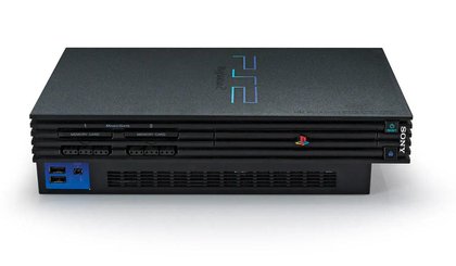 Após 11 anos da fabricação do último console da linha, o PS2 continua sendo o console mais vendido do mundo• Divulgação/Sony (Foto: • Divulgação/Sony)