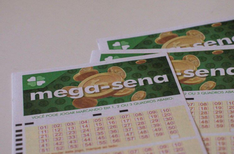 Aposta simples, com seis números marcados, custa R$ 5• Caixa Econômica (Reprodução)
