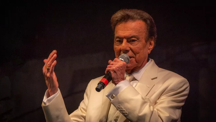 Cantor Agnaldo Rayol morre aos 86 anos.