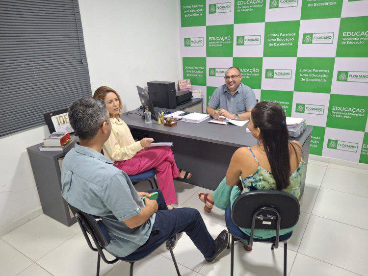 Educação e UFPI firmam parceria para formação étnico-racial
