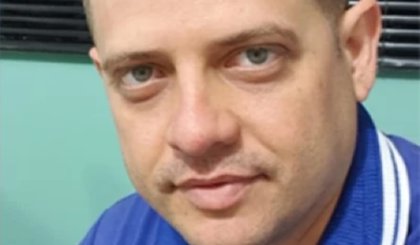 Homem morre ao salvar filho de afogamento na Praia do Arrombado, no litoral do Piauí (Foto: Reprodução/Redes Sociais) Homem morre ao salvar filho de afogamento na Praia do Arrombado, no litoral do Piauí (Foto: Reprodução/Redes Sociais)