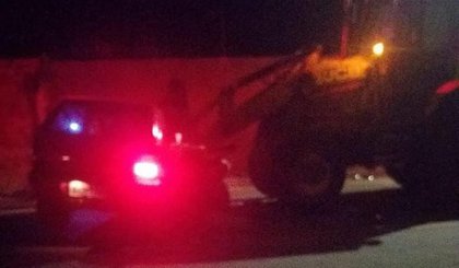 Homem morre em colisão entre carro e retroescavadeira na Zona Sul de Teresina (Foto: Reprodução)