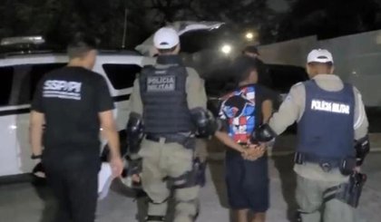 Homem que assaltou farmácia e ameaçou funcionários (Foto: SSP-PI)