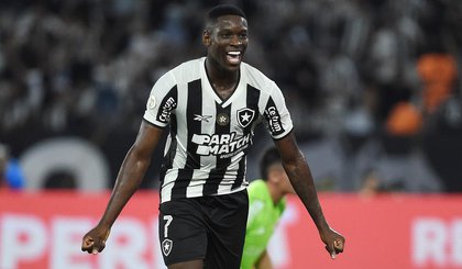 Luiz Henrique comemora gol em Botafogo x Inter (Foto: Alexandre Durão) Luiz Henrique comemora gol em Botafogo x Inter (Foto: Alexandre Durão)