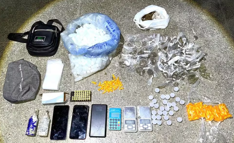 Material foi apreendido em festa após denúncia de moradores do bairro.