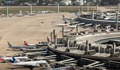 RJ: Aviões da força aérea britânica fazem pouso de emergência (Foto: Ascom/Governo Federal) RJ: Aviões da força aérea britânica fazem pouso de emergência (Foto: Ascom/Governo Federal)