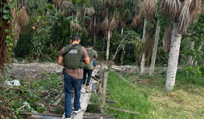 Vítima de sequestro é resgatado em cativeiro em Manaus. (Foto: Divulgação/Polícia Civil) Vítima de sequestro é resgatado em cativeiro em Manaus. (Foto: Divulgação/Polícia Civil)