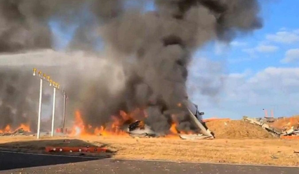 A aeronave pegou fogo durante o pouso (Foto: Reprodução) A aeronave pegou fogo durante o pouso (Foto: Reprodução)