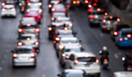 A multa para quem rodar sem o CRLV em dia é de R$ 293,47 (Foto: Reprodução/Detran-SP)
