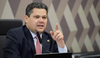 Alcolumbre destinou R$ 8,6 milhões em emendas parlamentares para em 2024 a Secretaria de Saúde do Amapá, que contratou a empresa. (Foto: Saulo Cruz/Agência Senado) Alcolumbre destinou R$ 8,6 milhões em emendas parlamentares para em 2024 a Secretaria de Saúde do Amapá, que contratou a empresa. (Foto: Saulo Cruz/Agência Senado)
