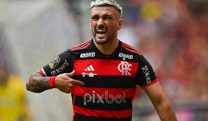 Arrascaeta passará a usar a camisa 10 em 2025. (Foto: Marcelo Cortes / CRF)