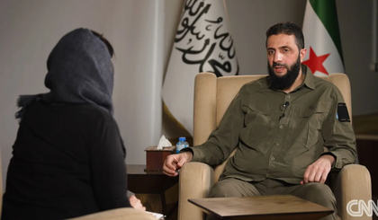 As forças de oposição da Síria são descentralizadas e compostas por diferentes ideologias, embora unidas pelo objetivo comum de derrubar o regime de Bashar al-Assad. (Foto: Reprodução/CNNi)
