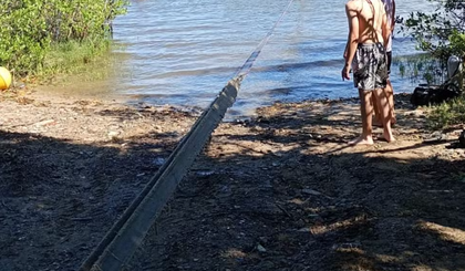 Bebê de oito meses morre afogada após catamarã virar. (Foto: Divulgação/Corpo de Bombeiros)