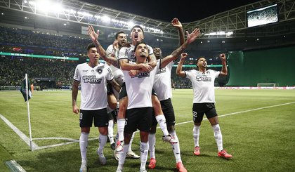 Botafogo venceu confronto direto com o Palmeiras na reta final e arrancou para o título (Foto: Vítor Silva/Botafogo) Botafogo venceu confronto direto com o Palmeiras na reta final e arrancou para o título (Foto: Vítor Silva/Botafogo)