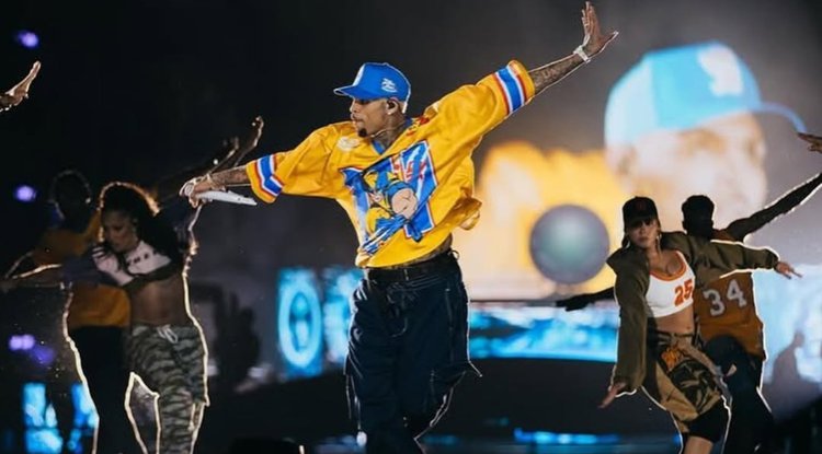 Chris Brown volta ao Brasil depois de 14 anos.