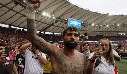 Contrato do atacante com o Flamengo se encerra no fim deste ano. (Foto: Wagner Meier/Getty Images) Contrato do atacante com o Flamengo se encerra no fim deste ano. (Foto: Wagner Meier/Getty Images)