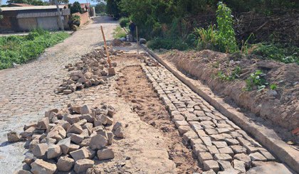 Dezessete ruas de Floriano passam por manutenção da pavimentação poliédrica (Foto: Divulgação / Prefeitura Municipal de Floriano)