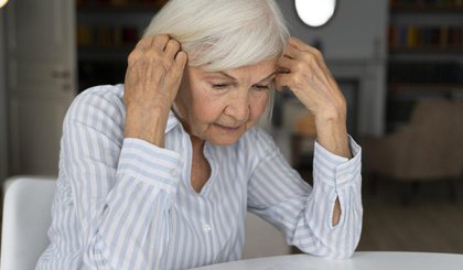 Entenda os sinais de um possível diagnóstico de Alzheimer (Foto: Freepik)