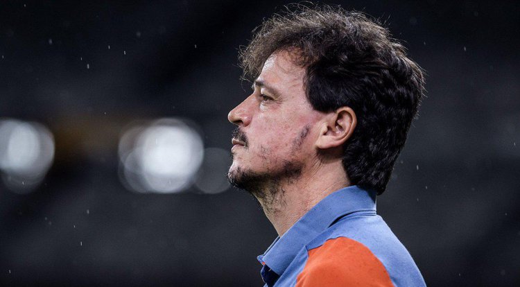 Fernando Diniz não é mais técnico do Cruzeiro