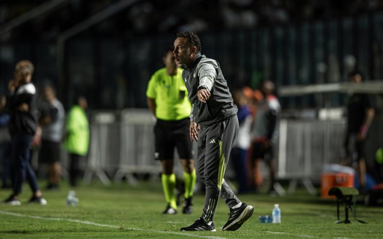 Gabriel Milito foi demitido do Atlético-MG