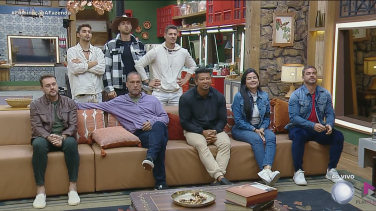 Gui, Yuri, Sacha, Albert, Juninho, Gilsão, Vanessa e Sidney formam o TOP 8