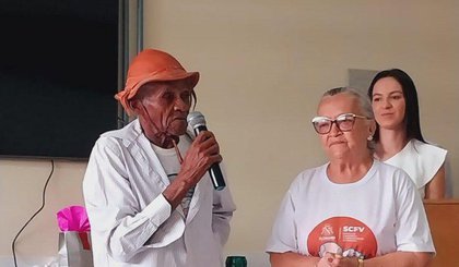 Idosos do CRAS I participam do III Seminário Interdisciplinar de Geriatria e Gerontologia na UFPI (Foto: Divulgação / Prefeitura Municipal de Floriano)