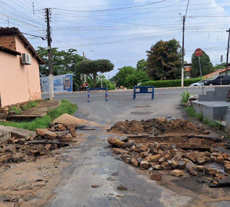 Infraestrutura: Tapa-buracos chega a mais nove bairros de Floriano.