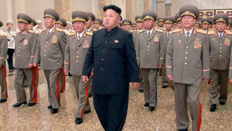 Kim Jon Un promete implementar política anti-EUA 'mais dura'