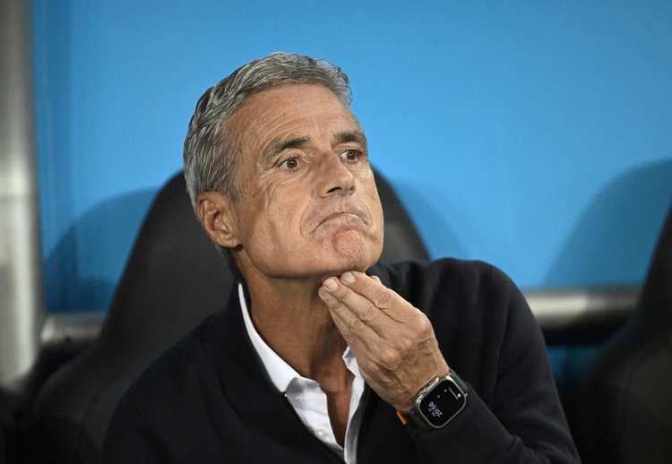 Luís Castro foi demitido do comando do Al-Nassr em setembro