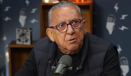 Narrador deixará a Globo após 43 anos. (Foto: Reprodução/YouTube/Flow Podcast)