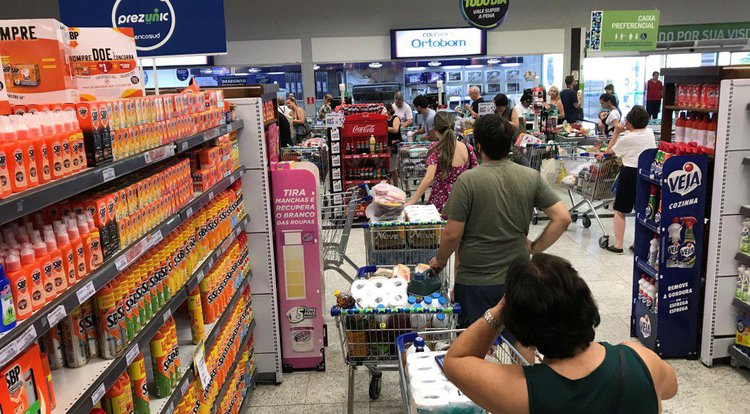 Novos tributos vão substituir, de forma gradual, cinco impostos cobrados atualmente