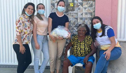 Programa Melhor em Casa entrega cestas básicas para usuários em situação de vulnerabilidade (Foto: Divulgação / Prefeitura Municipal de Floriano)
