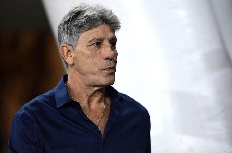 Renato Gaúcho, algo do Vasco, está livre no mercado desde que saiu do Grêmio