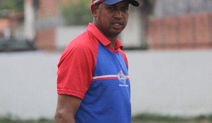 Wagner Turques, técnico do Piauí sub-20 (Foto: Gil Costa/ge)