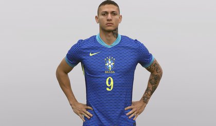 Brasil jogará de azul na estreia do novo uniforme (Foto: Rafael Ribeiro/CBF)