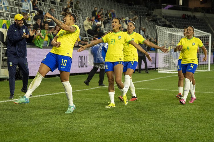 Brasil venceu a Argentina por 5 a 1