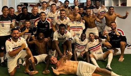 Festa no vestiário do River-PI após grande vitória sobre Náutico pela Copa do Nordeste (Foto: Divulgação / River-PI)