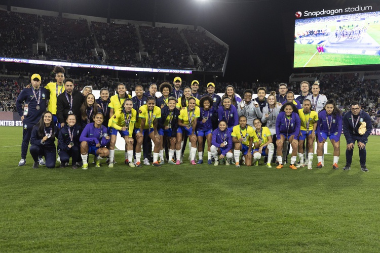 Seleção Feminina garantiu o vice-campeonato na Copa Ouro
