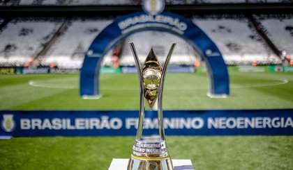 Troféu Brasileirão Feminino A1 (Foto: Reprodução/Staff Images Woman/CBF)