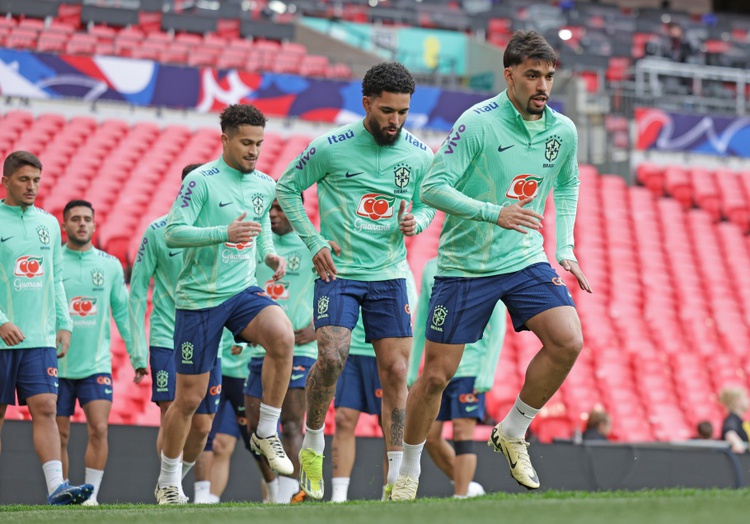 Último treino do Brasil foi realizado em Wembley, palco do amistoso contra a Inglaterra