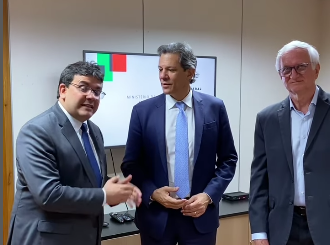 "Destaque Nacional: Fernando Haddad Reconhece Progresso e Parcerias no Estado do Piauí em Reunião com Rafael Fonteneles" (Foto: Instagram) "Destaque Nacional: Fernando Haddad Reconhece Progresso e Parcerias no Estado do Piauí em Reunião com Rafael Fonteneles" (Foto: Instagram)