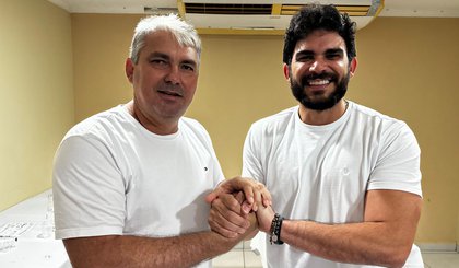 Mauricio Bezerra á esquerda (Foto: Assessoria de Imprensa de Mauricio) Mauricio Bezerra á esquerda (Foto: Assessoria de Imprensa de Mauricio)