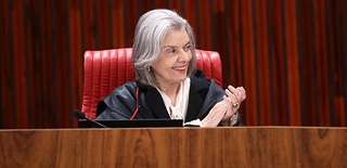 Cármen Lúcia