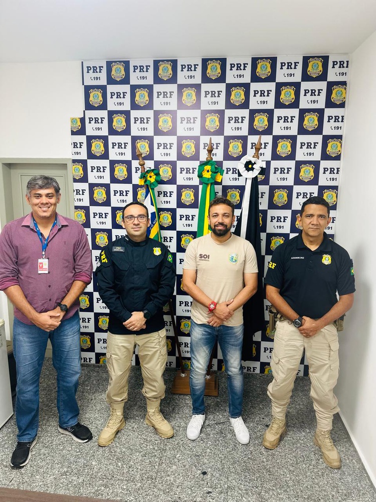 Diretoria de Operações de Trânsito firma parceria com PRF para combater roubo de veículos no Piauí