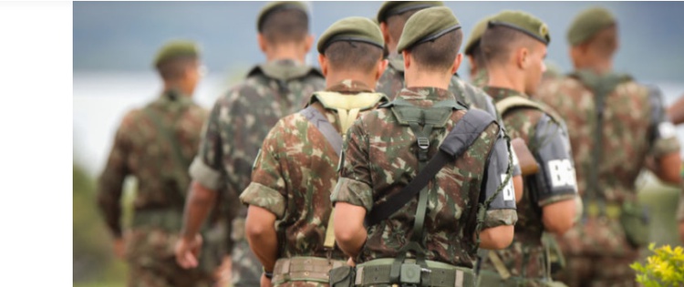 Soldados do Exército.
