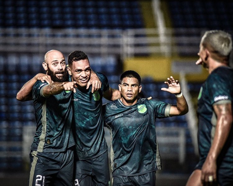 Floresta-CE não perde há quatro jogos na Série C