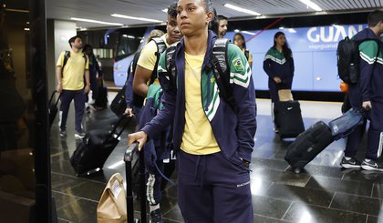 Seleção Feminina embarca rumo aos jogos olímpicos (Foto: Rafael Ribeiro/CBF)