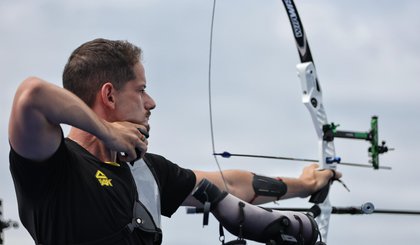 Tiro com arco: Brasil fatura vaga de duplas mistas na estreia em Paris (Foto: Reprodução/X/Miriam Jeske/COB)