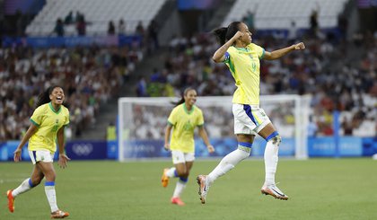 Adriana Silva, atacante piauiense, marcou o terceiro gol do Brasil (Foto: Rafael Ribeiro/CBF)